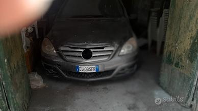 Mercedes b200