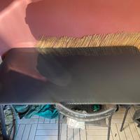 Tavolo in vetro da esterno