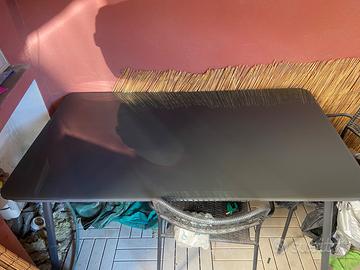 Tavolo in vetro da esterno