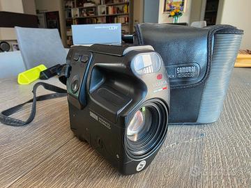 Fotocamera analogica Yashica Samurai