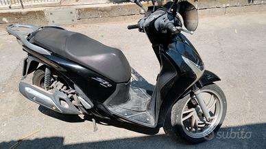 sh 125
