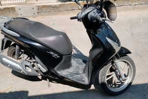 sh 125