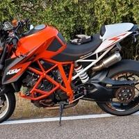 Ktm superduke 1290 2015