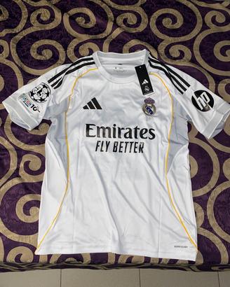 T-shirt Adidas Real Madrid Mbappe Medium Nuovo