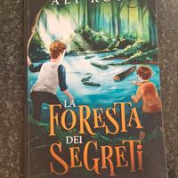 libro La foresta dei segreti di Ali Ross
