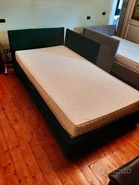 letti singoli con sponde laterali per muro