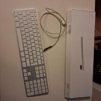 Tastiera apple con cavo usb usurato