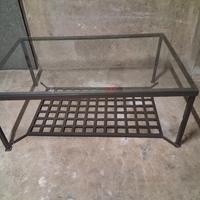 Tavolino IKEA con scomparto porta riviste