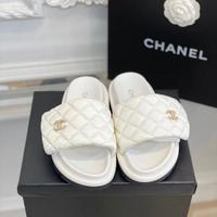 Pantofole CHANEL 38