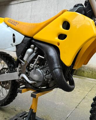 SUZUKI RM 125