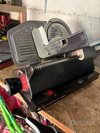 Affettatrice semi professionale