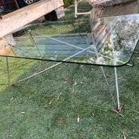 Tavolino di design in vetro