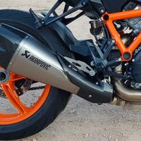 SILENZIATORE SCARICO AKRAPOVIC SUPER DUKE 20-23