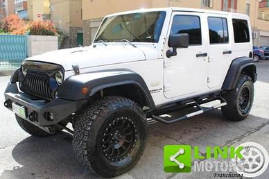 JEEP Wrangler Unlimited 2.8 CRD DPF Sahara Auto