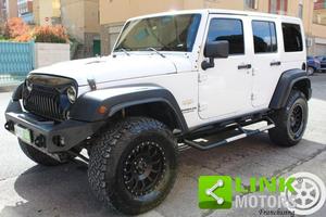 JEEP Wrangler Unlimited 2.8 CRD DPF Sahara Auto