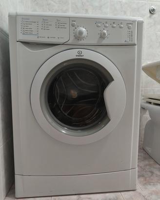 lavatrice Indesit 5 kg 
