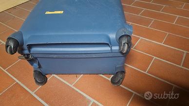 Valigia  ( guscia)Samsonait misura grande