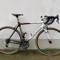Bici da corsa Colnago EPS in carbonio