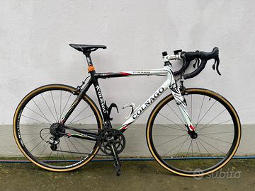 Bici da corsa Colnago EPS in carbonio
