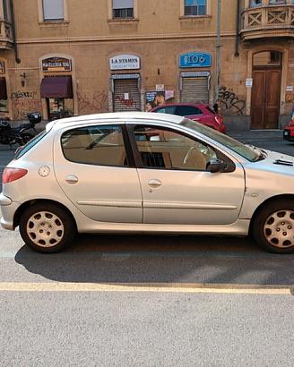 Peugeot 206 - APERTI AD AGOSTO