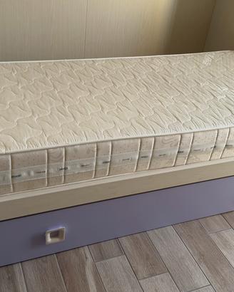 Letto singolo con materasso e rete doghe legno