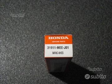 NUOVO - Candele NGK Honda IMR8C-9HES