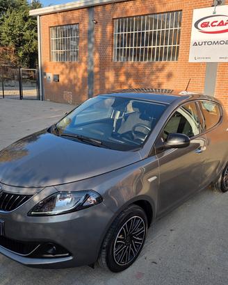Lancia Ypsilon 1.0 FireFly Hybrid 70cv 5 porte S&S