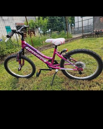 Bicicletta Bimba MONTANA 20" + casco