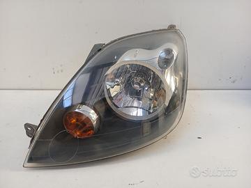 Faro ant sx FORD FIESTA V '05
