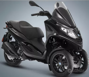 Piaggio MP3 Deep Black