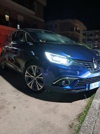 Renault scenic 2017