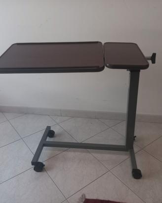 tavolino da ospedale