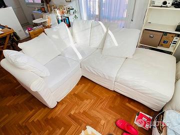 Divano angolare bianco Ikea Gronlid