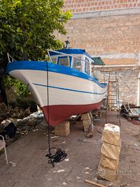 barca in legno con motore vetus