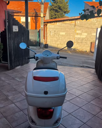 Vespa lx 125