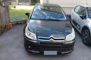 C4 berlina