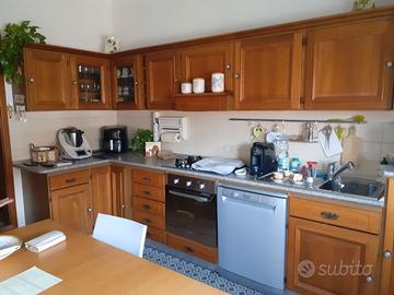 Cucina +tavolo+mobile+tavolino salotto