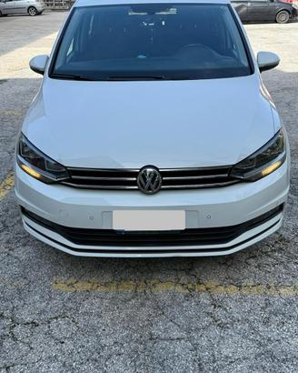 Touran 7 posti  /Bianco /Manuale 2019