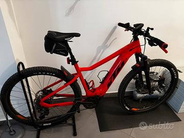 E-MTB Mountain bike MTB bici elettrica KTM
