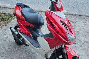 scuter yamaha aerox 50 1997 buone condizioni...