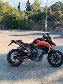 Ktm duke 790
