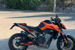 Ktm duke 790