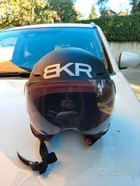 Casco jet BKR
