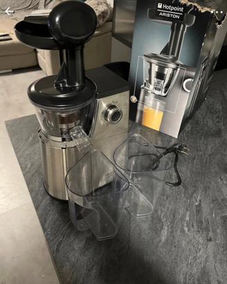 Centrifuga con tecnologia di spremitura lenta