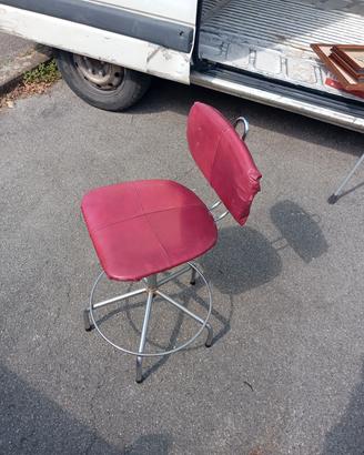 Sgabello vintage design industrial 