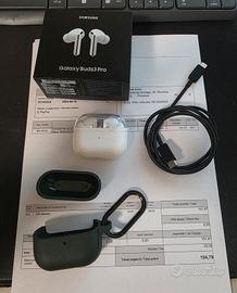 Samsung Buds 3 Pro con custodia Caseology Vault