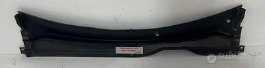 GRIGLIA GOCCIOLATOIO ANT. JEEP Avenger Serie (22>)
