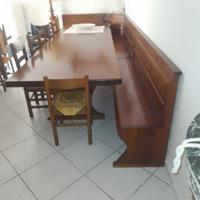 tavolo taverna panca mensole sedie 