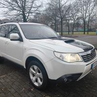 SUBARU FORESTER 2,0 4X4 DIESEL-GANCIO DI TRAINO