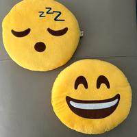 2  cuscini emoji